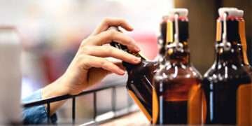 ಈ ಜಿಲ್ಲೆ ಮದ್ಯ ಮಾರಾಟದಲ್ಲಿ ಅಗ್ರಸ್ಥಾನದಲ್ಲಿದೆ! ಯಾವುದು ಗೊತ್ತಾ?