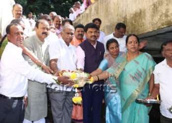 ಭದ್ರಾವತಿ: ಭದ್ರಾ ನದಿಗೆ ಬಾಗಿನ ಅರ್ಪಣೆ
