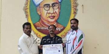 ಸೊರಬ: ಗ್ರಾಮಸ್ಥರ ಪರಿಶ್ರಮದಿಂದ ಕೆಸರು ಗದ್ದೆಯಂತಾಗಿದ್ದ ರಸ್ತೆ ರಿಪೇರಿ