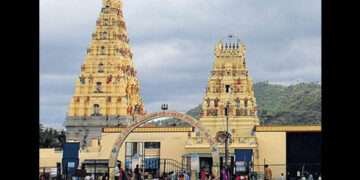 ಪೂಜೆ ಮಾಡುವಾಗಲೇ ಕುಸಿದುಬಿದ್ದು ಕೊನೆಯುಸಿರೆಳೆದ ಮಹದೇಶ್ವರ ದೇಗುಲದ ಅರ್ಚಕ