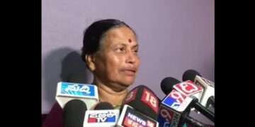 ನನ್ನ ಮಗನ ಕಾರ್ಯದೊಳಗೆ ಹಂತಕರನ್ನು ಗಲ್ಲಿಗೇರಿಸಿ: ಪ್ರವೀಣ್ ತಾಯಿ ಆಕ್ರೋಶದ ನುಡಿ