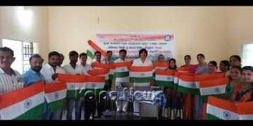 ಹರ್ ಘರ್ ತಿರಂಗಾ ಅಭಿಯಾನ: ಧ್ವಜ ತಯಾರಿಕೆ ಘಟಕಕ್ಕೆ ಶಾಸಕ ಕುಮಾರ್ ಬಂಗಾರಪ್ಪ ಚಾಲನೆ