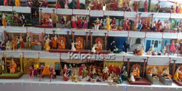 ಮೈಸೂರಿನ ಕಲಾವಿದ ರಾಘವೇಂದ್ರರ ಕೈಚಳಕ: ಕಲಾಕೃತಿಯಲ್ಲಿ ಅರಳಿದ ಶ್ರೀ ರಾಘವೇಂದ್ರ ಚರಿತೆ
