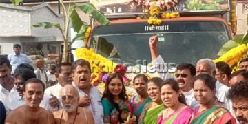 ಭದ್ರಾವತಿ: ಕೆಂಪೇಗೌಡ ರಥಕ್ಕೆ ಪೂರ್ಣ ಕುಂಭದೊಂದಿಗೆ ಭವ್ಯ ಸ್ವಾಗತ