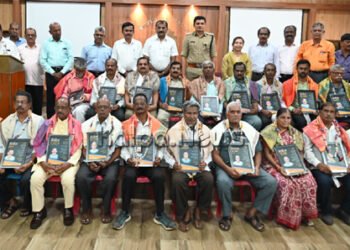 ನಿಸ್ವಾರ್ಥ ಸೇವೆಯಿಂದ ಮಾತ್ರ ತೃಪ್ತಿ ಸಾಧ್ಯ: ಡಾ. ಧನಂಜಯ ಸರ್ಜಿ ಅಭಿಪ್ರಾಯ