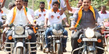 ಶಿಕಾರಿಪುರದಲ್ಲಿ ಸಹೋದರರ ಕಮಾಲ್: ಬೈಕ್ ರ‍್ಯಾಲಿಯಲ್ಲಿ ಪಾಲ್ಗೊಂಡ ಯಡಿಯೂರಪ್ಪ ಪುತ್ರರು