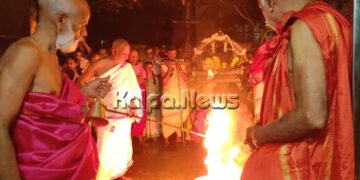 ಭದ್ರಾವತಿಯಲ್ಲಿ ಲಕ್ಷ ದೀಪೋತ್ಸವದ ಸಂಭ್ರಮಕ್ಕೆ ಮೆರುಗು ನೀಡಿದ ಚಂಡೆ ವಾದ್ಯ, ನೃತ್ಯ