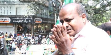 ನಾಡಪ್ರಭು ಕೆಂಪೇಗೌಡರ ಹೆಸರು ರಾಜಕೀಯಕ್ಕೆ ಬಳಕೆ: ಬಿಜೆಪಿ ವಿರುದ್ಧ ಹೆಚ್‌ಡಿಕೆ ಟೀಕಾ ಪ್ರಹಾರ