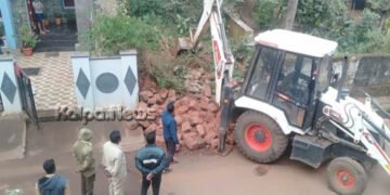 ಸೊರಬದಲ್ಲಿ ನಸುಕಿನಲ್ಲಿ ಘರ್ಜಿಸಿದ ಜೆಸಿಬಿ: ಮುಖ್ಯರಸ್ತೆ ಸೇರಿ ವಿವಿಧೆಡೆ ಒತ್ತುವರಿ ತೆರವು