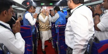 ವಂದೇ ಭಾರತ್ ರೈಲಿನ ವಿಶೇಷತೆಯೇನು? ಏನೆಲ್ಲಾ ಸೌಲಭ್ಯವಿದೆ? ಎಲ್ಲಿಂದ ಎಲ್ಲಿಗೆ ಸಂಚರಿಸುತ್ತದೆ? ಇಲ್ಲಿದೆ ಮಾಹಿತಿ