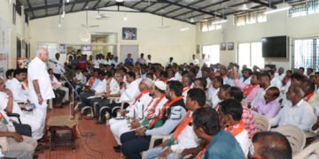 ಮಾಜಿ ಸಿಎಂ ಯಡಿಯೂರಪ್ಪ ಸಮ್ಮುಖದಲ್ಲಿ ಎಚ್.ಟಿ. ಬಳಿಗಾರ್ ಬಿಜೆಪಿ ಸೇರ್ಪಡೆ