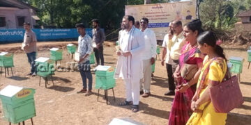 ಜೇನು ಕೃಷಿಯತ್ತ ಕೃಷಿಕರು ಮುಂದಾಗಬೇಕು: ಕೆವಿಐಸಿ ಅಧ್ಯಕ್ಷ ಮನೋಜ ಕುಮಾರ್ ಕರೆ
