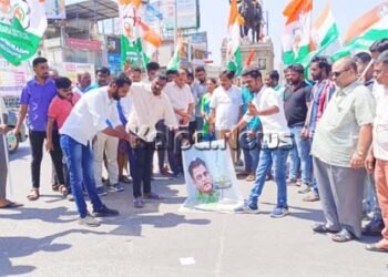 ಸಚಿವ ಅಶ್ವತ್ಥನಾರಾಯಣ್ ಹೇಳಿಕೆಗೆ ಕಾಂಗ್ರೆಸ್ ಖಂಡನೆ: ಪ್ರತಿಕೃತಿ ದಹಿಸಿ ಪ್ರತಿಭಟನೆ