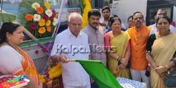 ಶಿಕಾರಿಪುರ ಕೆಎಸ್‌ಆರ್‌ಟಿಸಿ ಬಸ್ ನಿಲ್ದಾಣಕ್ಕೆ ಮಾಜಿ ಸಿಎಂ ಯಡಿಯೂರಪ್ಪ ಹಸಿರು ನಿಶಾನೆ