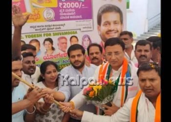 ಗೃಹ ಜ್ಯೋತಿ ಕಾರ್ಡ್ ವಿತರಣೆ ಕಾರ್ಯಕ್ರಮಕ್ಕೆ ರಣದೀಪ್ ಸಿಂಗ್ ಸುರ್ಜಿವಾಲ ಚಾಲನೆ