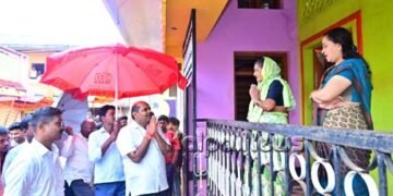 ಬೀದರ್: ಜಿನಿ ಜಿನಿ ಮಳೆಯ ನಡುವೆಯೂ ಜೆಡಿಎಸ್ ನಿಂದ ಅಬ್ಬರದ ಪ್ರಚಾರ