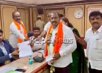 ಬೃಹತ್‌ ಮೆರವಣಿಗೆ ಮೂಲಕ ಬೊಮ್ಮನಹಳ್ಳಿ ಶಾಸಕ ಸತೀಶ್‌ ರೆಡ್ಡಿ ನಾಮಪತ್ರ ಸಲ್ಲಿಕೆ