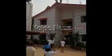 ಪೊಲೀಸ್‌ ಠಾಣೆಯ ಮೇಲೇರಿ ಆತ್ಮಹತ್ಯೆಗೆ ಯತ್ನಿಸಿದ ಮಹಿಳೆ