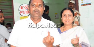 ಬೀದರ್ ನಲ್ಲಿ ಮತದಾನ ಮಾಡಿದ ಶಾಸಕ ಬಂಡೆಪ್ಪ ಖಾಶೆಂಪುರ್