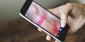 ಪ್ರೀತಿ ನೆಪದಲ್ಲಿ ಅಪ್ರಾಪ್ತ ಬಾಲಕಿಯ ನಗ್ನ ಚಿತ್ರ ಇಟ್ಟುಕೊಂಡು ಬ್ಲಾಕ್ ಮೇಲ್: ಆರೋಪಿಗಳು ಅಂದರ್