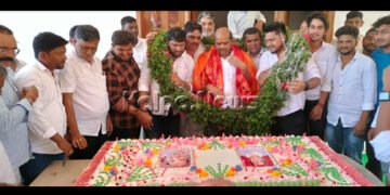 ಮಾಜಿ ಸಚಿವ ಬಂಡೆಪ್ಪ ಖಾಶೆಂಪುರ್ ಜನ್ಮ ದಿನ ಹಿನ್ನೆಲೆ: ಅಭಿಮಾನಿಗಳಿಂದ ಶುಭಾಶಯಗಳ ಮಹಾಪೂರ