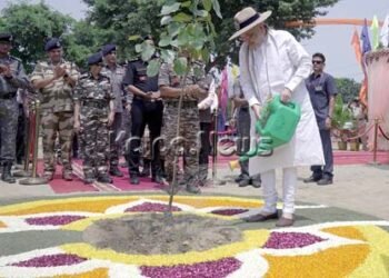 Amit Shah planted four croreth sapling under ‘All India Tree Plantation Campaign’