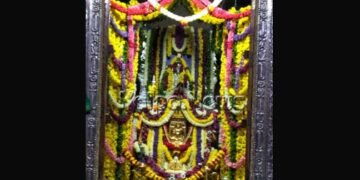 ಶ್ರೀ ರಾಘವೇಂದ್ರ ಸ್ವಾಮಿ 352ನೇ ಆರಾಧನಾ ಮಹೋತ್ಸವ: ಸ್ವರ್ಣ ಪಾದುಕೆ ಸಮರ್ಪಣೆ