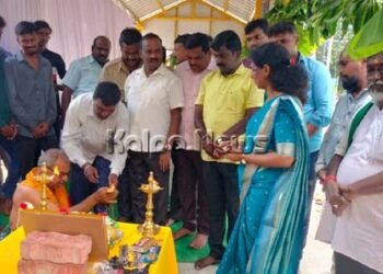 ಪಾಲಿಕೆ ಸದಸ್ಯರ ಅನುದಾನದಲ್ಲಿ ಆಟೋ ಶೆಲ್ಟರ್ ನಿರ್ಮಾಣ: ರೇಖಾ ರಂಗನಾಥ್ ಚಾಲನೆ