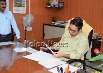 ಕುವೆಂಪು ವಿವಿ ಕುಲಸಚಿವರಾಗಿ ಸ್ನೇಹಲ್ ಸುಧಾಕರ್ ಲೋಖಂಡೆ ಅಧಿಕಾರ ಸ್ವೀಕಾರ