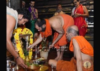 ಉಡುಪಿಯಲ್ಲಿ ಅಷ್ಟಮಿ ಸಂಭ್ರಮ: ಶ್ರೀಗಳಿಂದ ಅರ್ಘ್ಯ ಪ್ರಧಾನ, ಕೃಷ್ಣಮಯವಾದ ಉಡುಪಿ