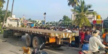 ಆಟೋ-ಕಂಟೈನರ್ ಲಾರಿ ನಡುವೆ ಭೀಕರ ಅಪಘಾತ: 10 ವಿದ್ಯಾರ್ಥಿಗಳಿಗೆ ಗಾಯ