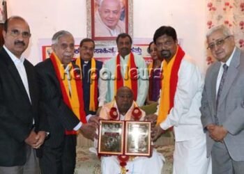 ಮಾಜಿ ಪ್ರಧಾನಿ ಎಚ್.ಡಿ. ದೇವೇಗೌಡರಿಗೆ ನಾಲ್ವಡಿ ಕೃಷ್ಣರಾಜ ಒಡೆಯರ್ ಪ್ರಶಸ್ತಿ ಪ್ರದಾನ