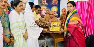 ಸಚಿವೆ ಲಕ್ಷ್ಮೀ ಹೆಬ್ಬಾಳಕರ್ ಅವರಿಗೆ ಭಗವಾನ್ ಶ್ರೀ ಮಹಾವೀರ ಪ್ರಶಸ್ತಿ ಪ್ರದಾನ