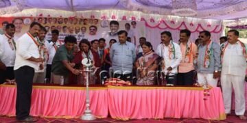 ಸೊರಬದ ಶಿಗ್ಗಾದಲ್ಲಿ ಕಾಂಗ್ರೆಸ್ ಅಭ್ಯರ್ಥಿ ಗೀತಾ ಪರ ಭರ್ಜರಿ ಪ್ರಚಾರ | ಯಾವ ನಾಯಕರು ಏನಂದರು?