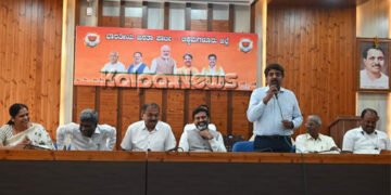 ಮಾನವೀಯ ಕಾಳಜಿಯ ಡಾ. ಧನಂಜಯ ಸರ್ಜಿ ಗೆಲುವಿಗೆ ಒಗ್ಗಟ್ಟಿನಿಂದ ಶ್ರಮಿಸಿ: ಶಾಸಕ ಡಿ.ಎಸ್. ಅರುಣ್ ಕರೆ