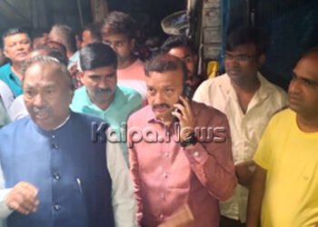 ಗಾಂಧಿ ಬಜಾರ್‌ನಲ್ಲಿ ಅಗ್ನಿ ಅವಘಡ: ಬಟ್ಟೆ ಅಂಗಡಿಗಳು ಬೆಂಕಿಗಾಹುತಿ