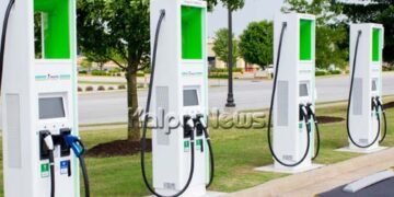 Karnataka Leads the Nation with 5,765 Public EV Charging Stations: Report