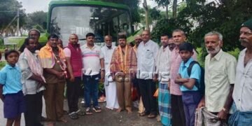 ಸಾರಿಗೆ ವ್ಯವಸ್ಥೆಯೇ ಇಲ್ಲದ ಹಳ್ಳಿಗೆ ಬಂತು ಸಿಟಿ ಬಸ್ | ಸಿಹಿ ಹಂಚಿ ಸಂಭ್ರಮಿಸಿದ ಗ್ರಾಮದ ಜನತೆ