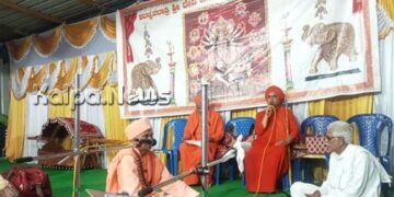 ಶರನ್ನವರಾತ್ರಿ | ಮಿಟ್ಟೇಸೂಗುರು ಶ್ರೀ ಮಾರಿಕಾಂಬಾ ದೇಗುಲಕ್ಕೆ ಚರಣಗಿರಿ ಮಠದ ಶ್ರೀಗಳು ಭೇಟಿ