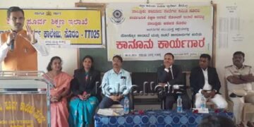 ಸಾಮಾಜಿಕ ಜಾಲತಾಣಗಳಲ್ಲಿ ಅನಗತ್ಯ ಸಮಯ ವ್ಯರ್ಥ ಮಾಡುವುದು ಭವಿಷ್ಯದಲ್ಲಿ ಮಾರಕ