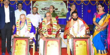 ಸನಾತನ ಪರಂಪರೆಗೆ ಆಚಾರ್ಯತ್ರಯರ ಕೊಡುಗೆ ಅನನ್ಯ | ಧಾರ್ಮಿಕ ದತ್ತಿ ಇಲಾಖೆ ಆಯುಕ್ತ ಡಾ. ವೆಂಕಟೇಶ್ ಮೆಚ್ಚುಗೆ