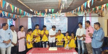 ದುಡಿಮೆಯ ಕೊಂಚ ಆದಾಯವನ್ನು ಸಮಾಜಕ್ಕಾಗಿ ವಿನಿಯೋಗ ಮಾಡಿ