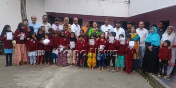 ಭದ್ರಾವತಿ | ಹಳೇನಗರ ಸರ್ಕಾರಿ ಶಾಲೆ ಮಕ್ಕಳಿಗೆ ಉಲ್ಲನ್ ಸ್ವೆಟರ್ ವಿತರಣೆ