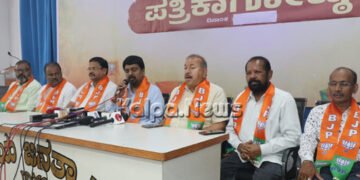 ರಾಜ್ಯ ಕಾಂಗ್ರೆಸ್ ಹುಚ್ಚರ ಸಂತೆ: ಶಾಸಕ ಚನ್ನಬಸಪ್ಪ ಆಕ್ರೋಶ