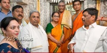 ನಾಡದೇವಿ ಚಾಮುಂಡೇಶ್ವರಿಗೆ ಸಾಹಿತಿ ಬಾನು ಮುಷ್ತಾಕ್ ಪೂಜೆ | ಮಂಗಳಾರತಿ ತೆಗೆದುಕೊಂಡರೇ?