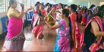 ಸೊರಬ | ನವರಾತ್ರಿ ಸಂಭ್ರಮದಲ್ಲಿ ಗಮನಸೆಳೆದ ದಾಂಡಿಯಾ ರಾಸ್