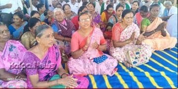 ವಿಮಾನ ನಿಲ್ದಾಣ ಜಮೀನು ಸಂತ್ರಸ್ಥರಿಗೆ ನಿವೇಶನ ಹಂಚಿಕೆಯಲ್ಲಿ ವಿಳಂಬ: ಪ್ರತಿಭಟನೆ