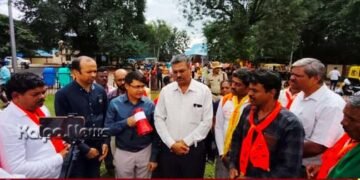 ಹುಬ್ಬಳ್ಳಿ | ರಾಣಿ ಚೆನ್ನಮ್ಮ ಜಯಂತ್ಯೋತ್ಸವ | ಪ್ರಯಾಣಿಕರ ಜೊತೆ ಅಮೃತ್ ಸಂವಾದ ಯಶಸ್ವಿ