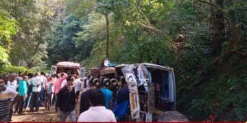 ಕುಕ್ಕೆ ಸುಬ್ರಹ್ಮಣ್ಯಕ್ಕೆ ಹೊರಟಿದ್ದ ಟಿಟಿ ವಾಹನ ಬಿಸಿಲೆ ಘಾಟ್ ಬಳಿ ಅಪಘಾತ | ಮದುವೆಗೆ ಹೊರಟಿದ್ದವರು ಆಸ್ಪತ್ರೆಗೆ