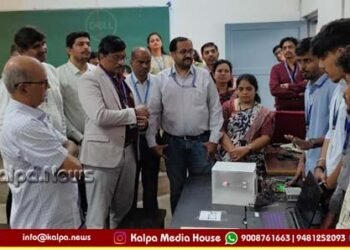 ಗದ್ದಲಯುಕ್ತ ಪರಿಸರಗಳಲ್ಲಿ  ರಹಸ್ಯ ಸಂವಹನ | ವಿದ್ಯಾರ್ಥಿಗಳಿಂದ ಯೋಜನೆಗಳ ಪ್ರಾತ್ಯಕ್ಷಿಕೆ ಅನಾವರಣ